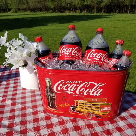 Coca-cola Large Party Tin Tub. - Picture 5 of 6